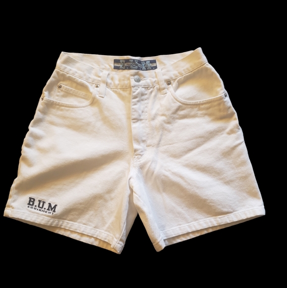 b.u.m. equipment Pants - Vintage B.U.M. Equipment 100% Cotton White Jean Shorts, Size 9/10